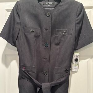 NWT- Kasper Gray Short Sleeve Fully Lined Suit Blazer size 4